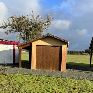 Garage en béton 2 pentes 33% 3,14 X 6,74 m avec bucher couverture tuiles 4 135 € ttc à prendre en l'état à Bernay dans le 27.JPG